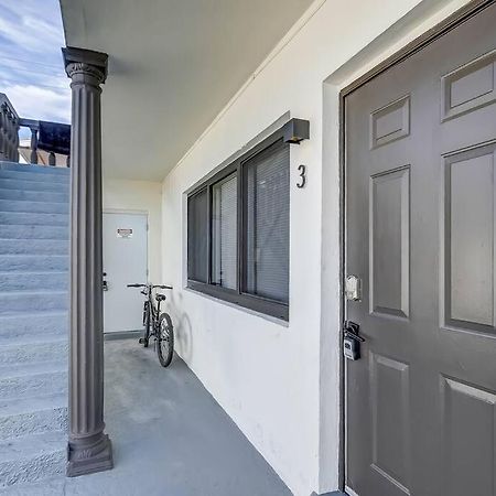 Chic Retreat: 2Br Apartment! Fort Lauderdale Buitenkant foto