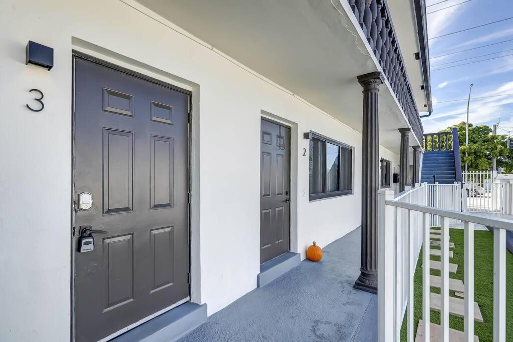 Chic Retreat: 2Br Apartment! Fort Lauderdale Buitenkant foto