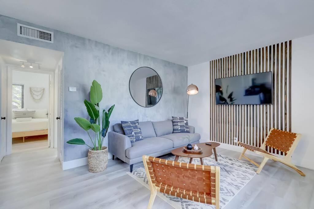 Chic Retreat: 2Br Apartment! Fort Lauderdale Buitenkant foto